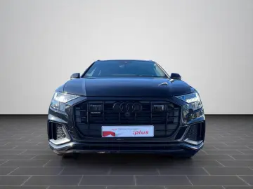 AUDI Q8 S line comp. 50 TDI PANO AHK MATRIX STANDHZ