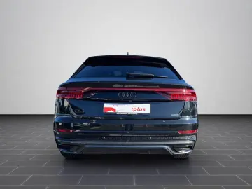 AUDI Q8 S line comp. 50 TDI PANO AHK MATRIX STANDHZ