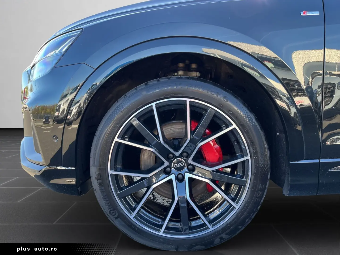 AUDI Q8 S line comp. 50 TDI PANO AHK MATRIX STANDHZ