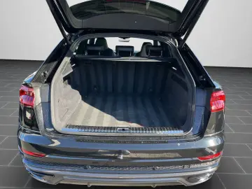 AUDI Q8 S line comp. 50 TDI PANO AHK MATRIX STANDHZ