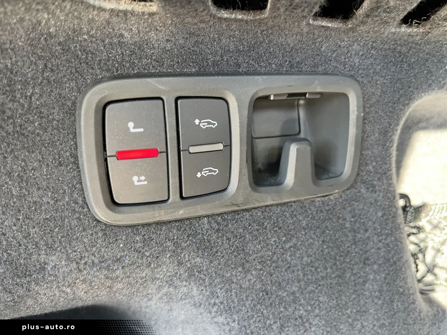 AUDI Q8 S line comp. 50 TDI PANO AHK MATRIX STANDHZ