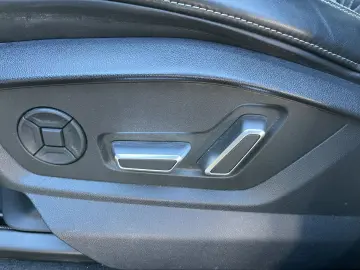 AUDI Q8 S line comp. 50 TDI PANO AHK MATRIX STANDHZ