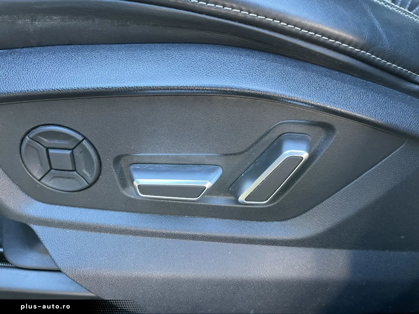 AUDI Q8 S line comp. 50 TDI PANO AHK MATRIX STANDHZ