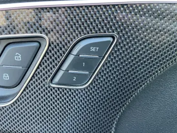 AUDI Q8 S line comp. 50 TDI PANO AHK MATRIX STANDHZ