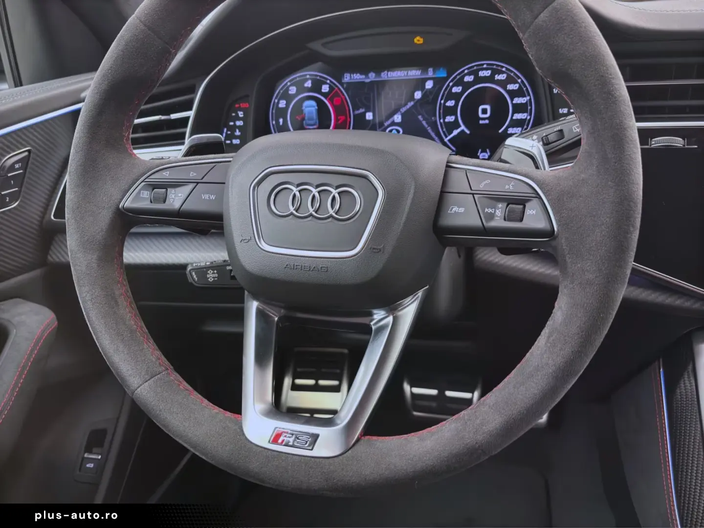 Audi RS Q8 SUV PERFORMANCE