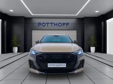 Audi RS Q8 SUV PERFORMANCE