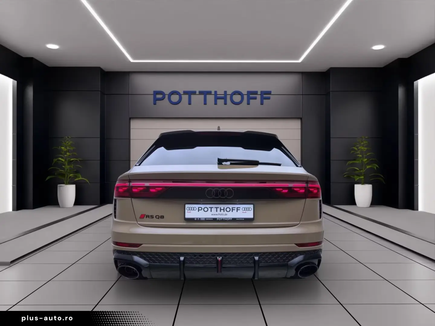 Audi RS Q8 SUV PERFORMANCE