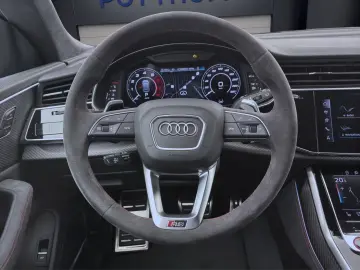 Audi RS Q8 SUV PERFORMANCE