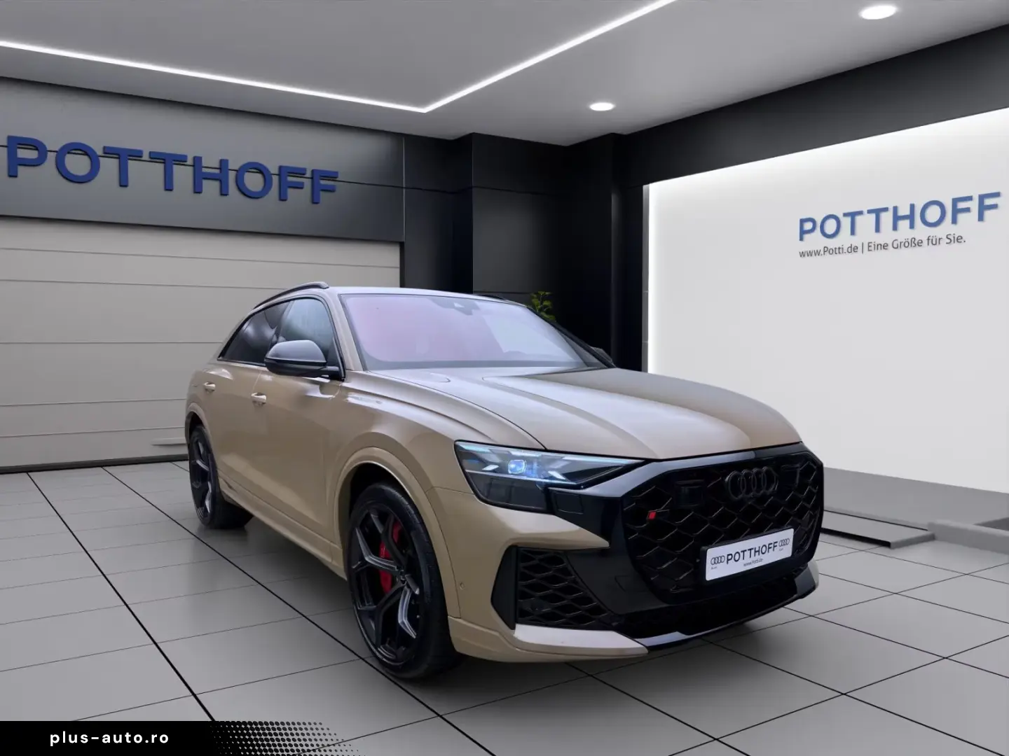 Audi RS Q8 SUV PERFORMANCE