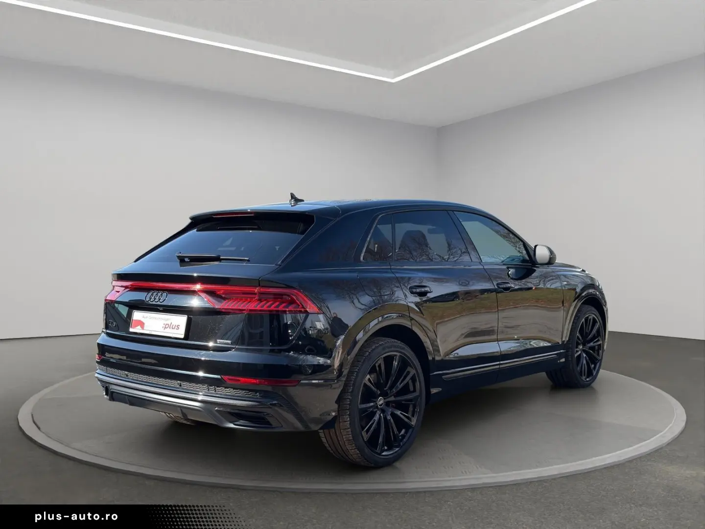 AUDI Q8 50 50 TDI qu. tip. competition plus STANDHZG.