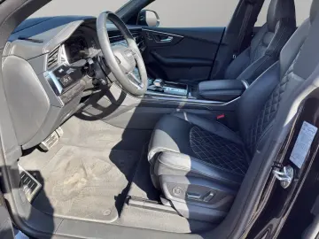 AUDI Q8 50 50 TDI qu. tip. competition plus STANDHZG.