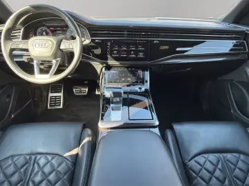 AUDI Q8 50 50 TDI qu. tip. competition plus STANDHZG.