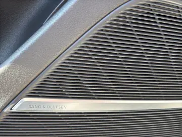 AUDI Q8 50 50 TDI qu. tip. competition plus STANDHZG.