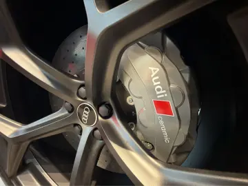 Audi RS Q8 SUV performance