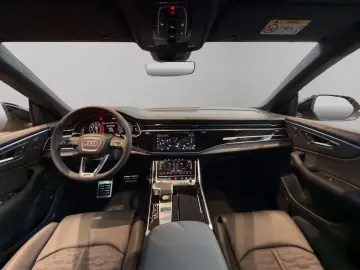 Audi RS Q8 SUV performance