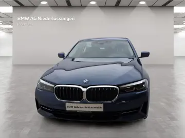 BMW 530e xDrive Limousine Dig.Cockpit LED AHK Shz.