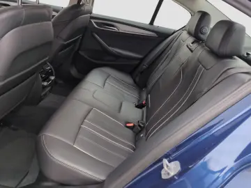 BMW 530e xDrive Limousine Dig.Cockpit LED AHK Shz.