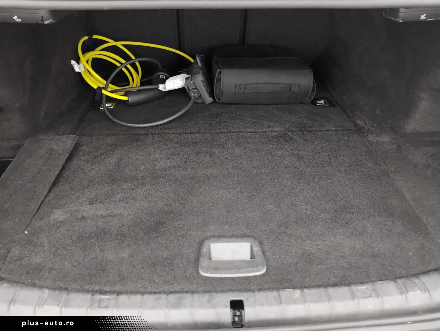 BMW 530e xDrive Limousine Dig.Cockpit LED AHK Shz.