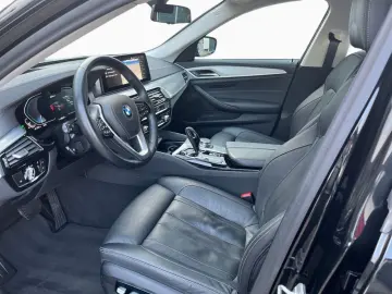 BMW 530e xDrive Luxury Line HUD HIFI RFK St Go Laser
