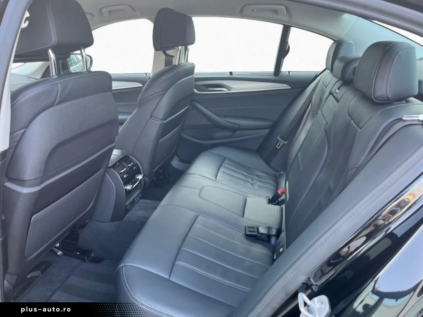 BMW 530e xDrive Luxury Line HUD HIFI RFK St Go Laser