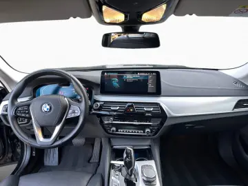 BMW 530e xDrive Luxury Line HUD HIFI RFK St Go Laser