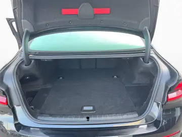 BMW 530e xDrive Luxury Line HUD HIFI RFK St Go Laser