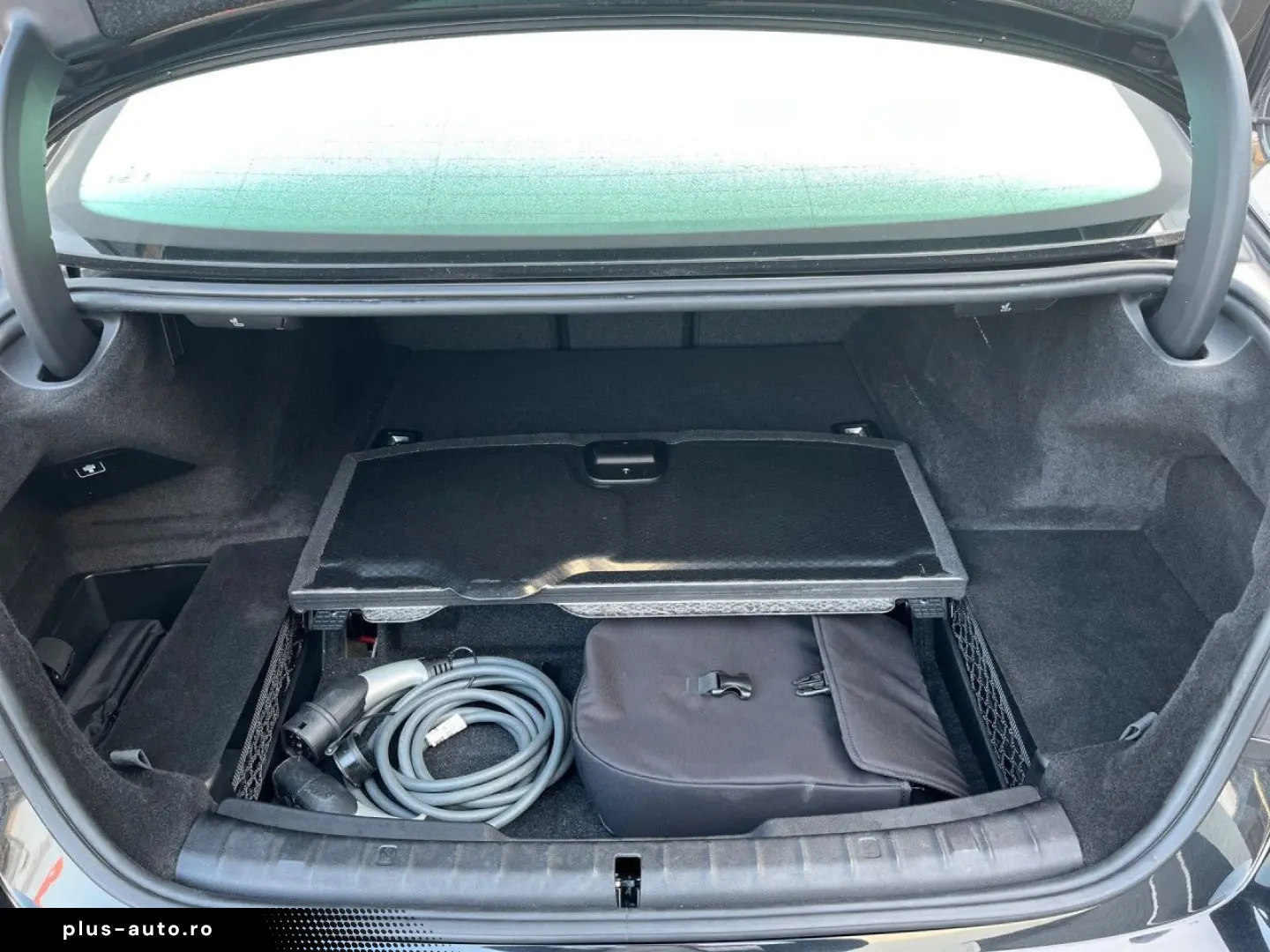 BMW 530e xDrive Luxury Line HUD HIFI RFK St Go Laser