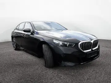 BMW 530e M-Sport HUD 360 KAM SITZBELÜFTUNG HK