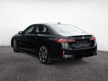 BMW 530e M-Sport HUD 360 KAM SITZBELÜFTUNG HK