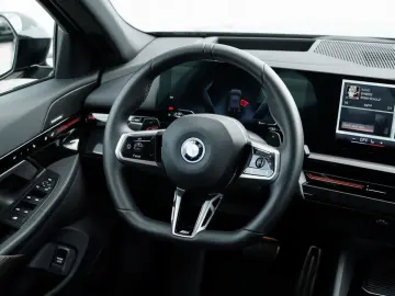 BMW 530e M-Sport HUD 360 KAM SITZBELÜFTUNG HK
