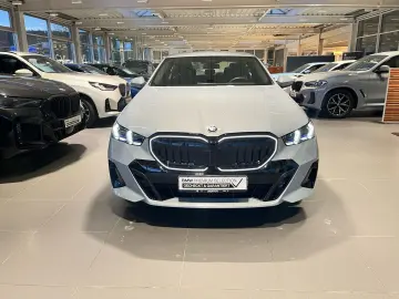 BMW 530e Limousine M Sportpaket Pro Bowers&Wilkins H