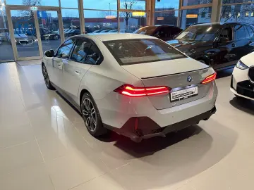 BMW 530e Limousine M Sportpaket Pro Bowers&Wilkins H