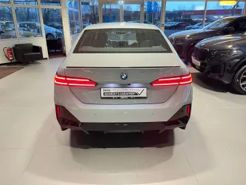 BMW 530e Limousine M Sportpaket Pro Bowers&Wilkins H