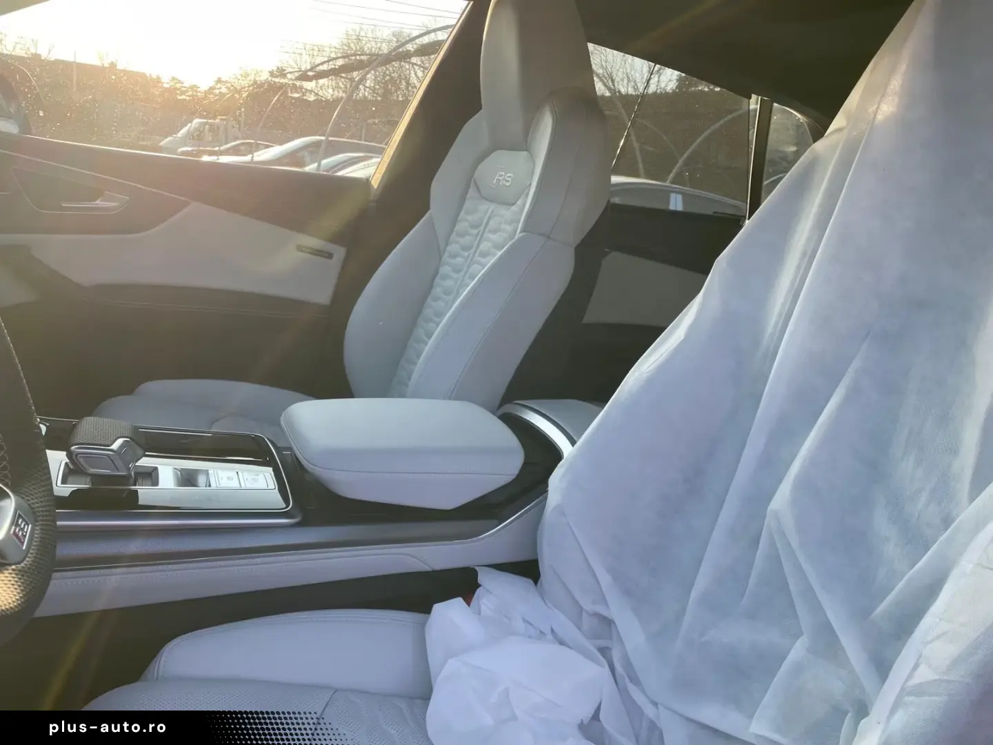 Audi RSQ8 Performance