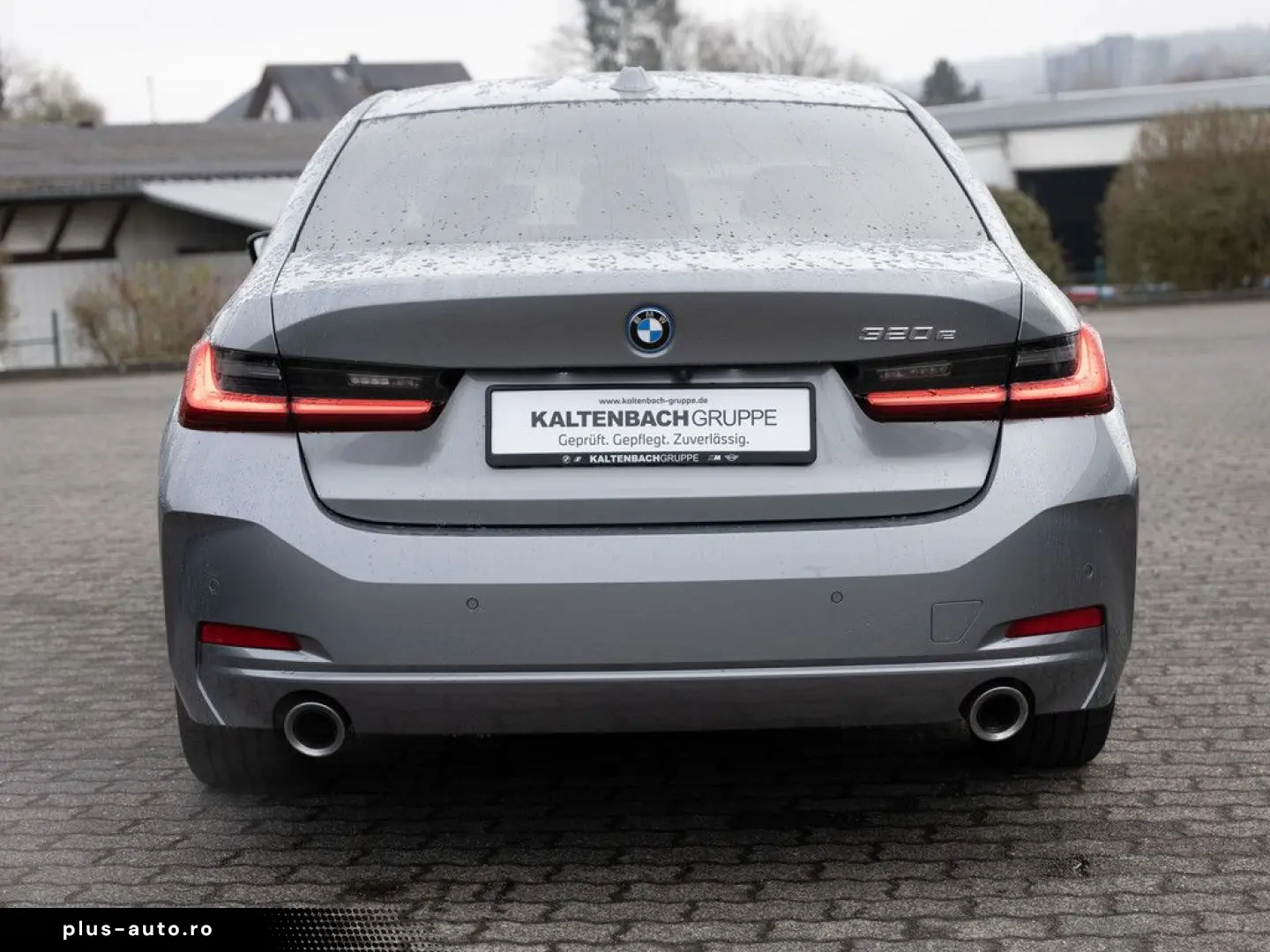 BMW 320e FACEL. NAVI HGSD KAMERA LED SHZ PDC MEMORY