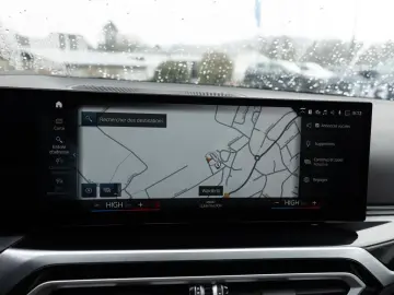 BMW 320e FACEL. NAVI HGSD KAMERA LED SHZ PDC MEMORY