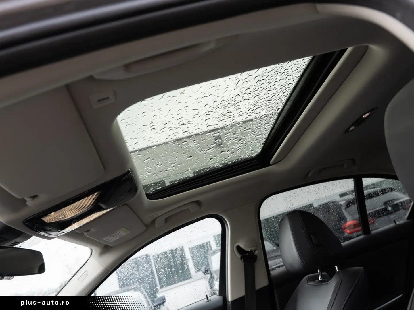 BMW 320e FACEL. NAVI HGSD KAMERA LED SHZ PDC MEMORY