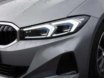 BMW 320e FACEL. NAVI HGSD KAMERA LED SHZ PDC MEMORY