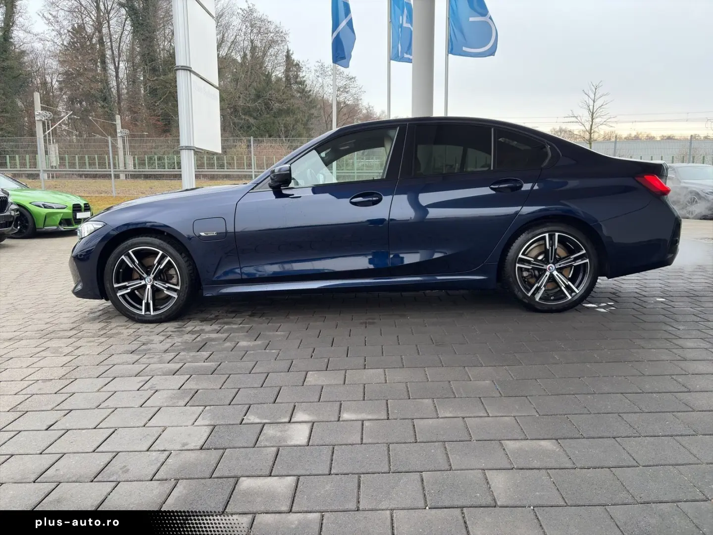 BMW 330e xDrive Limousine M Sport ACC LH Widscreen