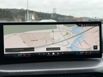 BMW 330e xDrive M Sport Pro LED Inno Paket 19