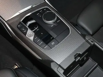 BMW 330e Limo M Sport 18Zoll Adp.LED LivCockp.Prof.