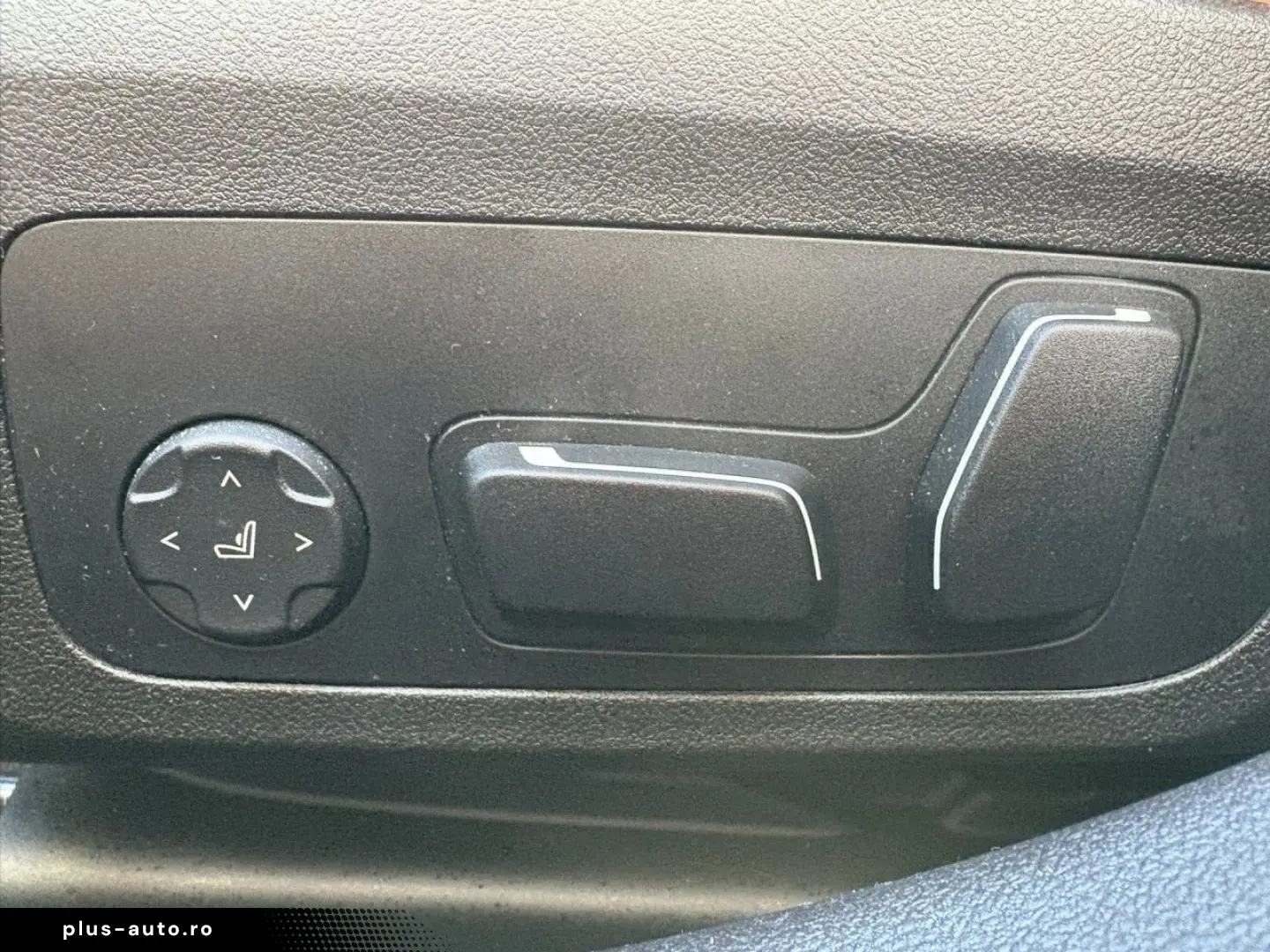 BMW 330e Lim. M Sport AHK GSD RFK HiFi DA Sportpaket