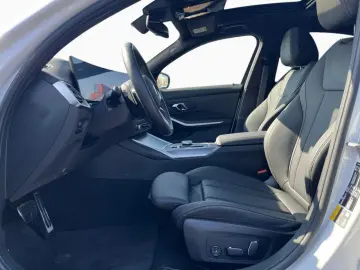 BMW 330e M SPORT PRO LivePr GSD AHK Lea.o.Anz.469 -