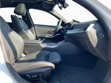 BMW 330e M SPORT PRO LivePr GSD AHK Lea.o.Anz.469 -