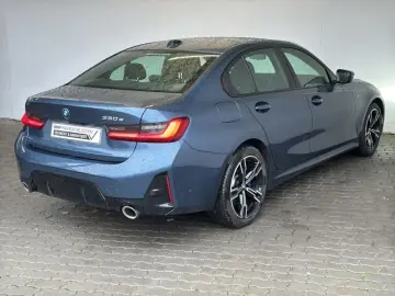 BMW 330e Lim. M Sport Navi.LED.360 .KomfZg.Glasdach