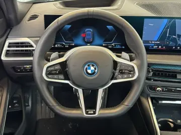 BMW 330e Lim. M Sport Navi.LED.360 .KomfZg.Glasdach