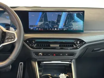 BMW 330e Lim. M Sport Navi.LED.360 .KomfZg.Glasdach