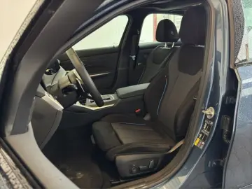 BMW 330e Lim. M Sport Navi.LED.360 .KomfZg.Glasdach