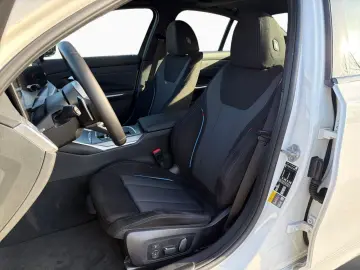 BMW 330e xDrive M Sport GSD H K 360  LivePro AdLED