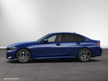 BMW 330e M Sport Glasdach Head-Up H K